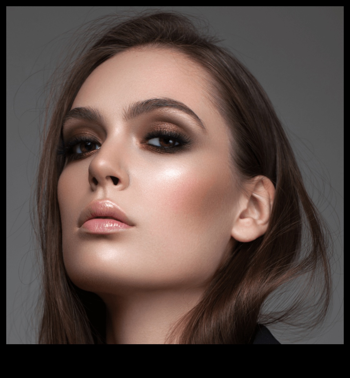 Pārveidošana no dienas uz nakti: padomi acu ēnu izskata maiņai