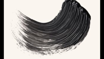 Beyond Black: dinamiskas skropstu tušas krāsas Statement skropstu efektam